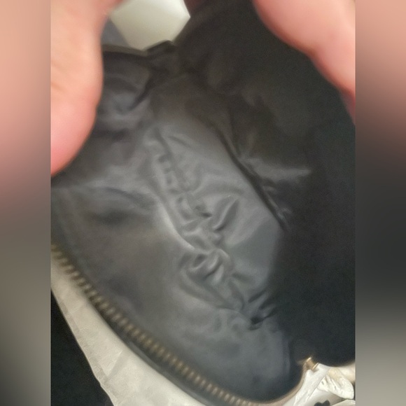 100% Authentic Gucci Marmont Cosmetic bag - Picture 7 of 9